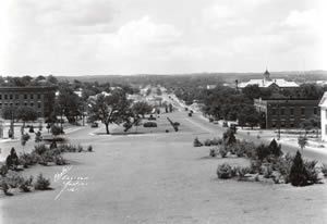 Photograph of East Avenue in 1933